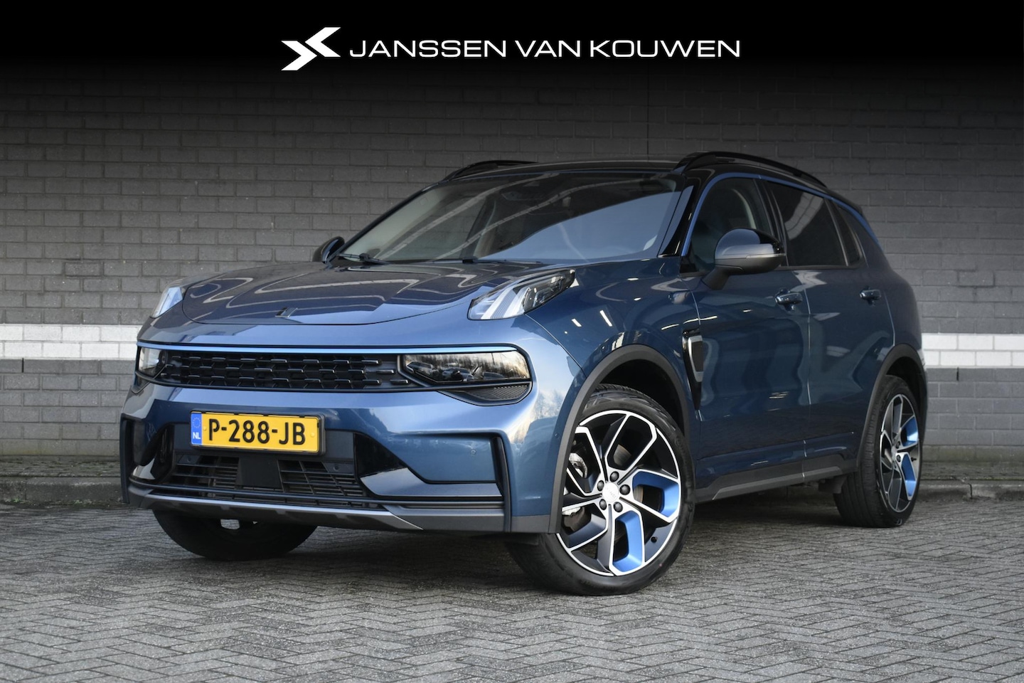 Lynk & Co 01 - 1.5 / PHEV / Panoramadak / Stoelverwarming / 360 Camera - AutoWereld.nl