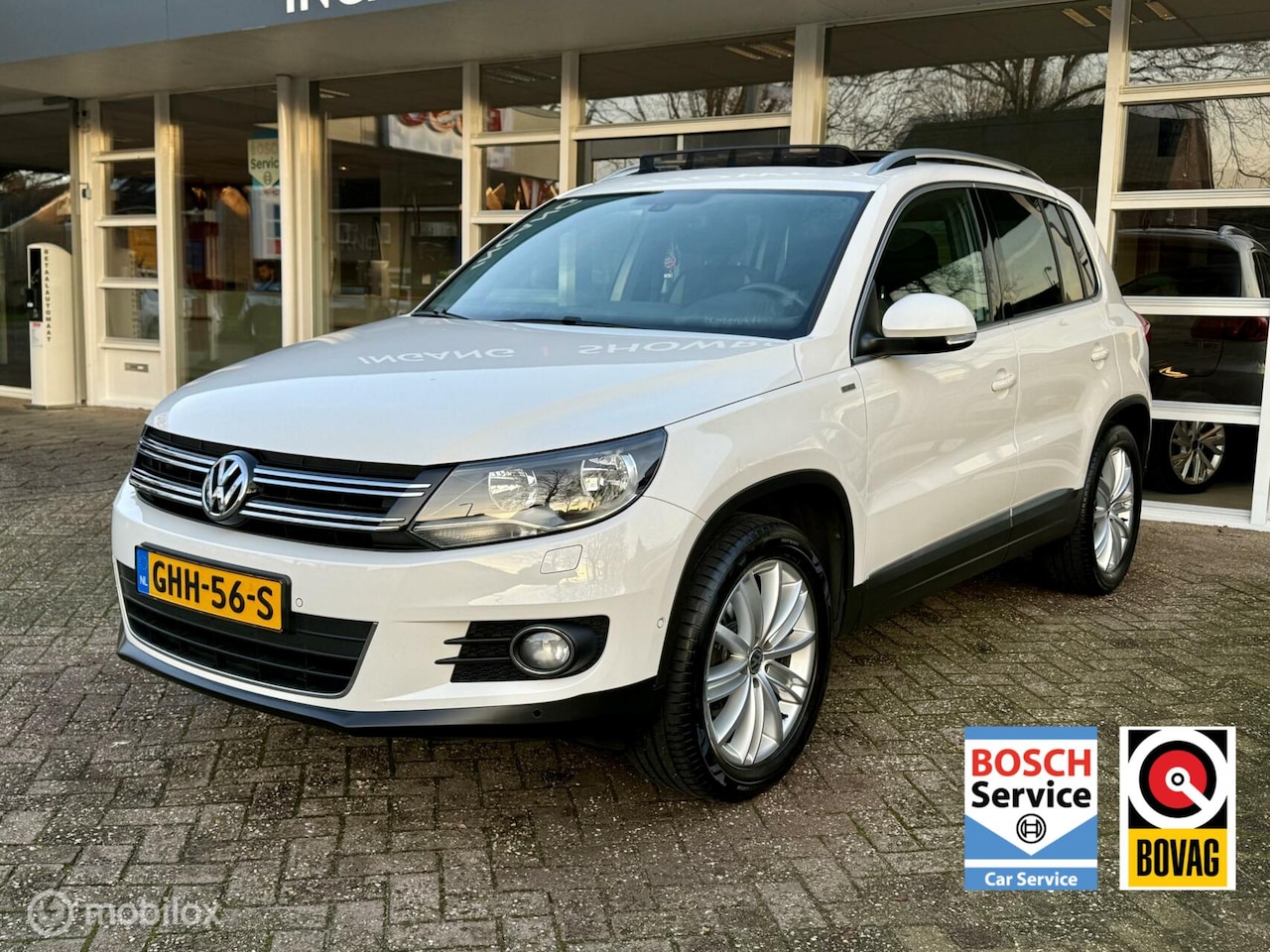 Volkswagen Tiguan - 1.4 TSI Sport&Style Life, Navi, Panodak, Climat, Lm.. - AutoWereld.nl