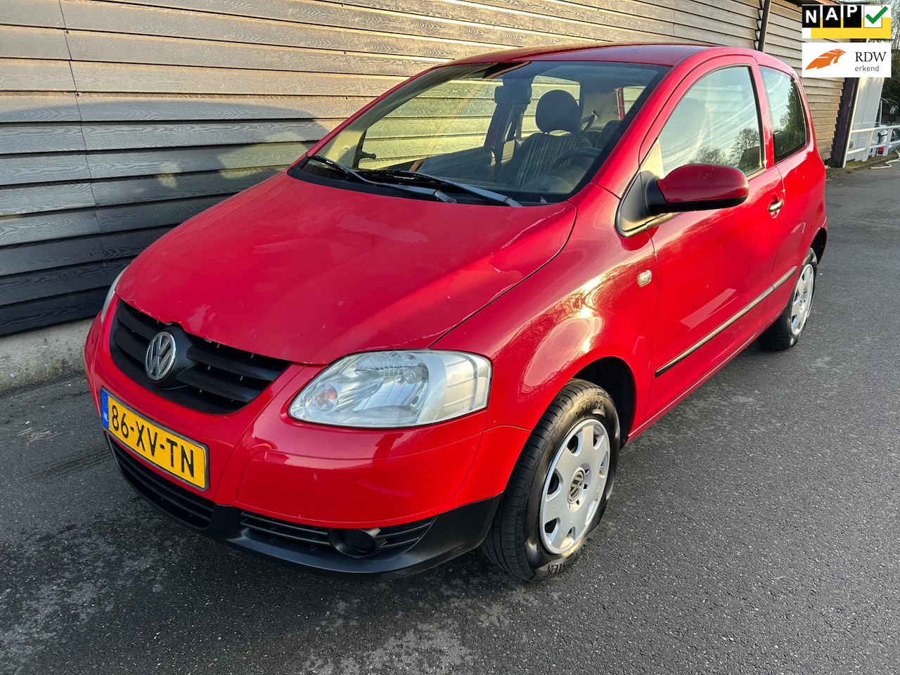 Volkswagen Fox - 1.2 Trendline Rijdt Goed APK t/m 18-10-2025! - AutoWereld.nl