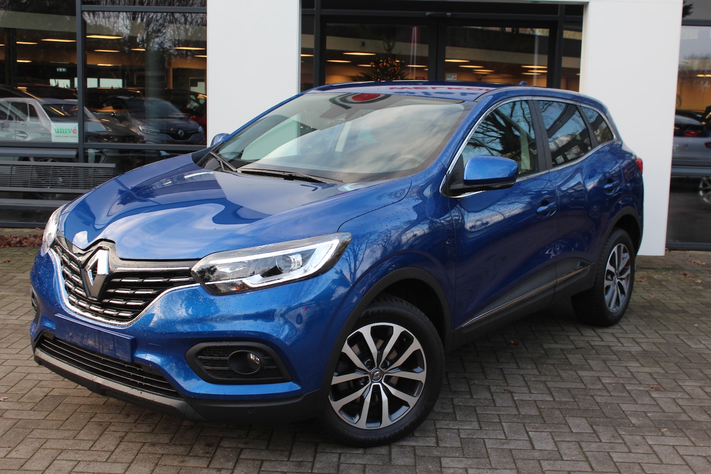 Renault Kadjar - 1.3 TCe Limited 140 PK EDC AUTOMAAT,Navigatie Clima,PDC+Camera - AutoWereld.nl