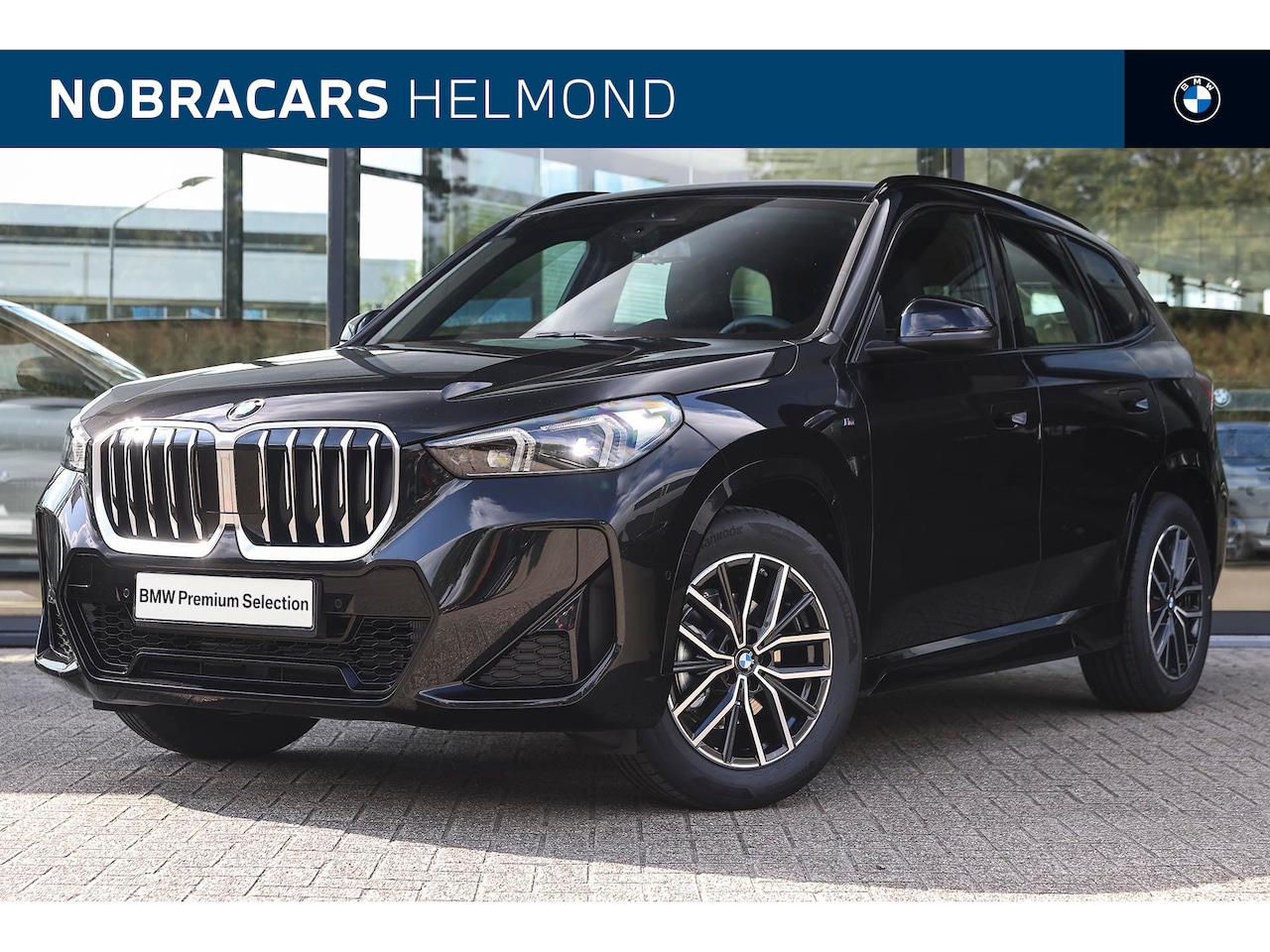 BMW X1 - sDrive18i M Sport Automaat / Trekhaak / Sportstoelen / M Adaptief onderstel / Comfort Acce - AutoWereld.nl