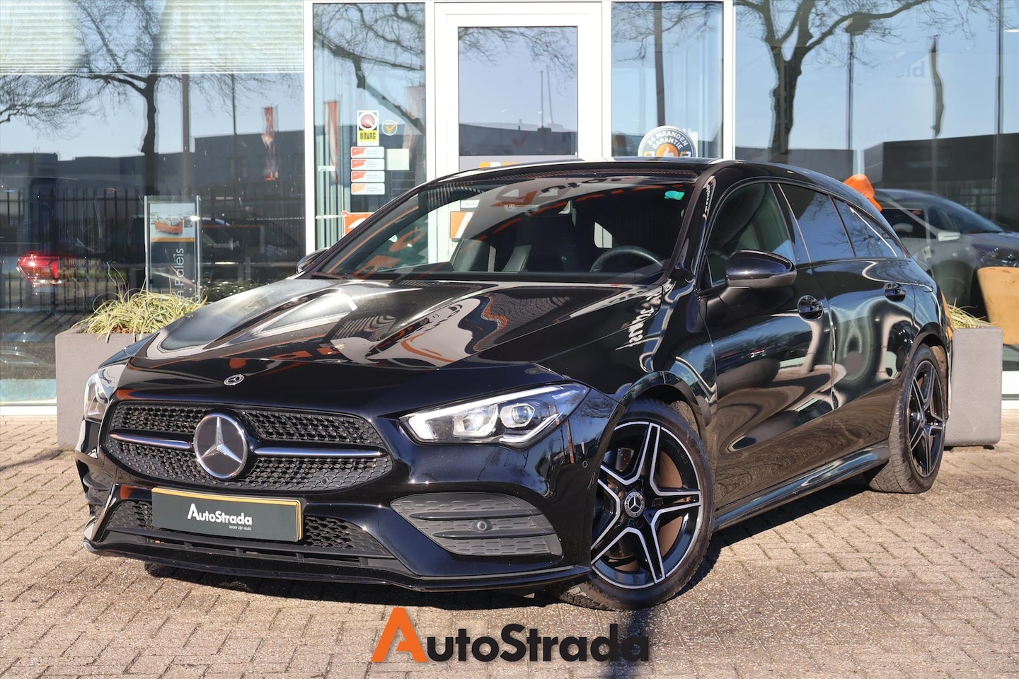 Mercedes-Benz CLA-klasse Shooting Brake - 200 AMG-LINE 163pk I Sfeerverlichting I LED I Stoelverwarming I MBUX I Cruise - AutoWereld.nl