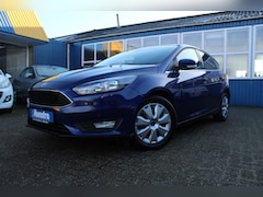 Ford Focus - 1.0i "Cool & Connect" Navi - 125 Pk