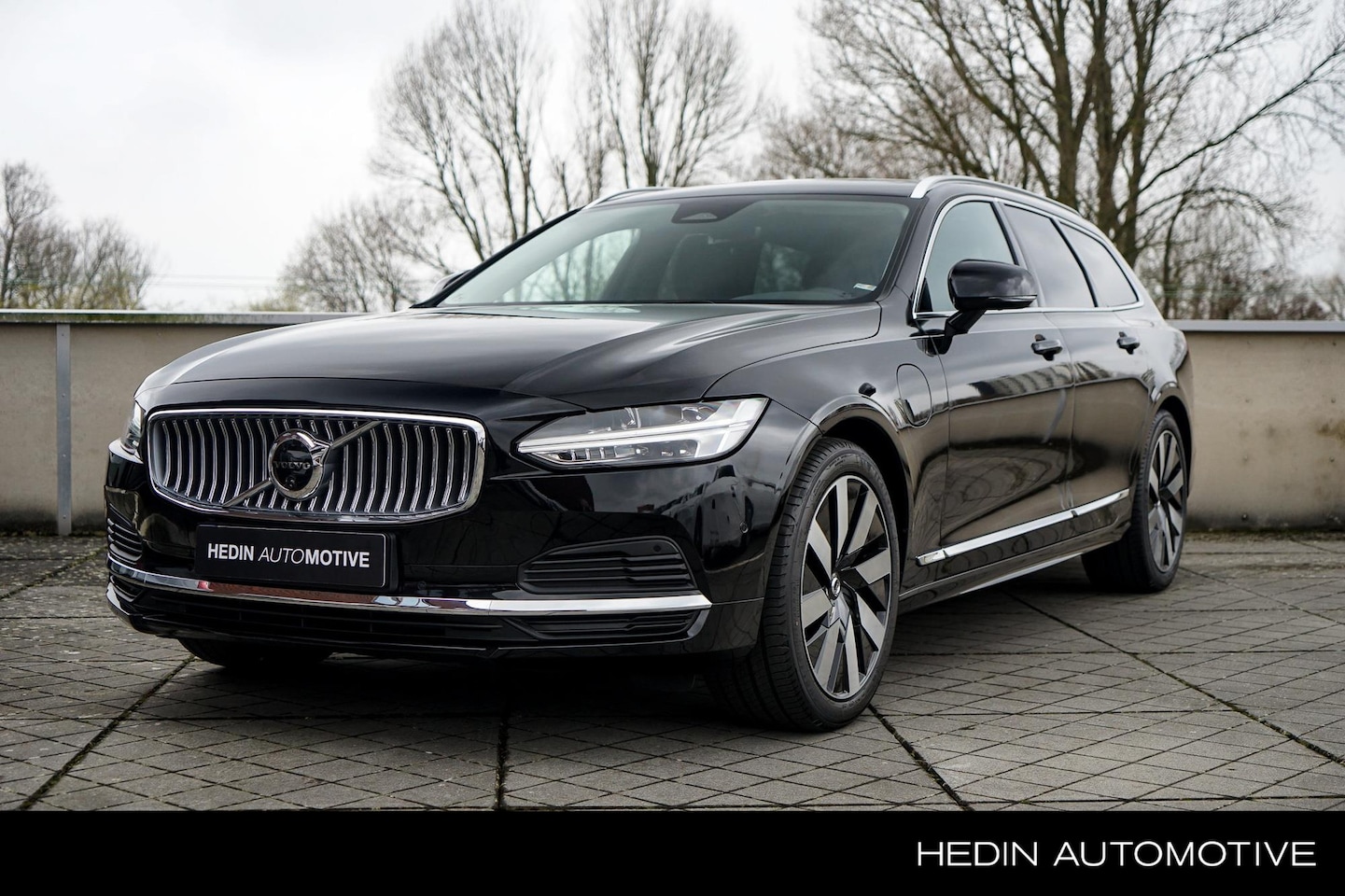 Volvo V90 - T6 Recharge AWD plug-in hybrid Plus Bright | 360°-camera | Extra getint glas achter - AutoWereld.nl