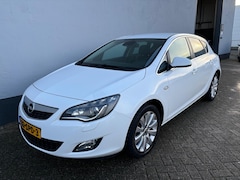 Opel Astra - 1.4 Turbo Cosmo Automaat - Trekhaak