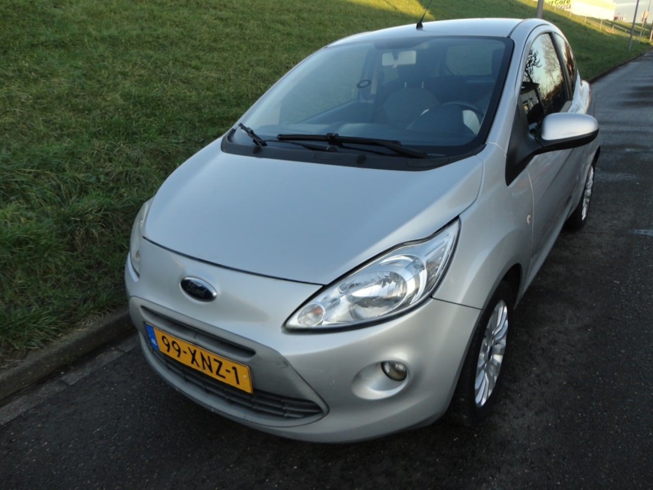 Ford Ka - 1.2 Titanium X s/s Zijschade - AutoWereld.nl