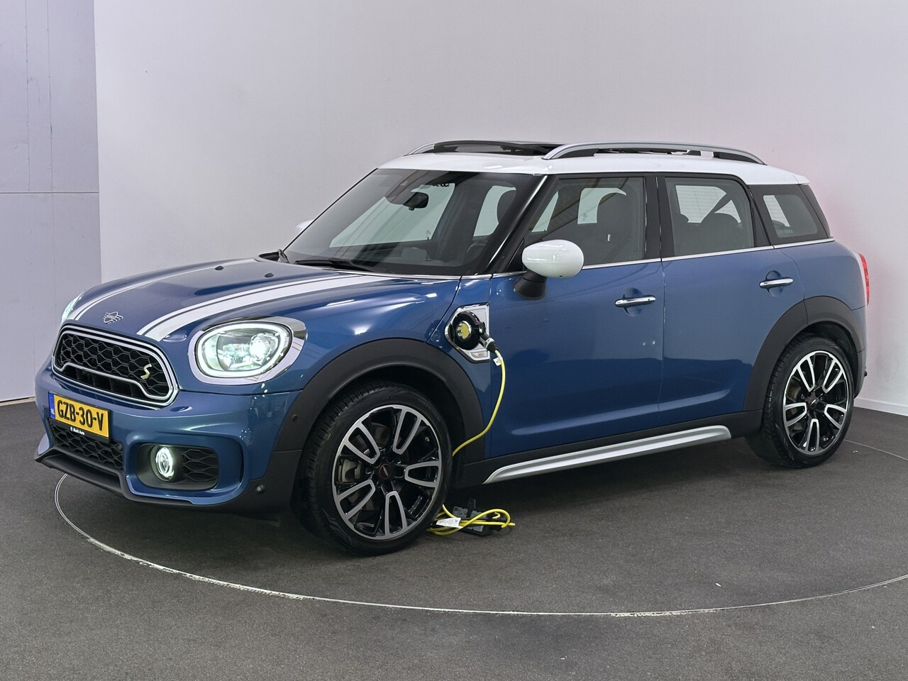 MINI Countryman - Mini 2.0 Cooper S E ALL4 JCW Plug In Hybrid PHEV | Panodak | Adaptive Cruise | Head Up | H - AutoWereld.nl