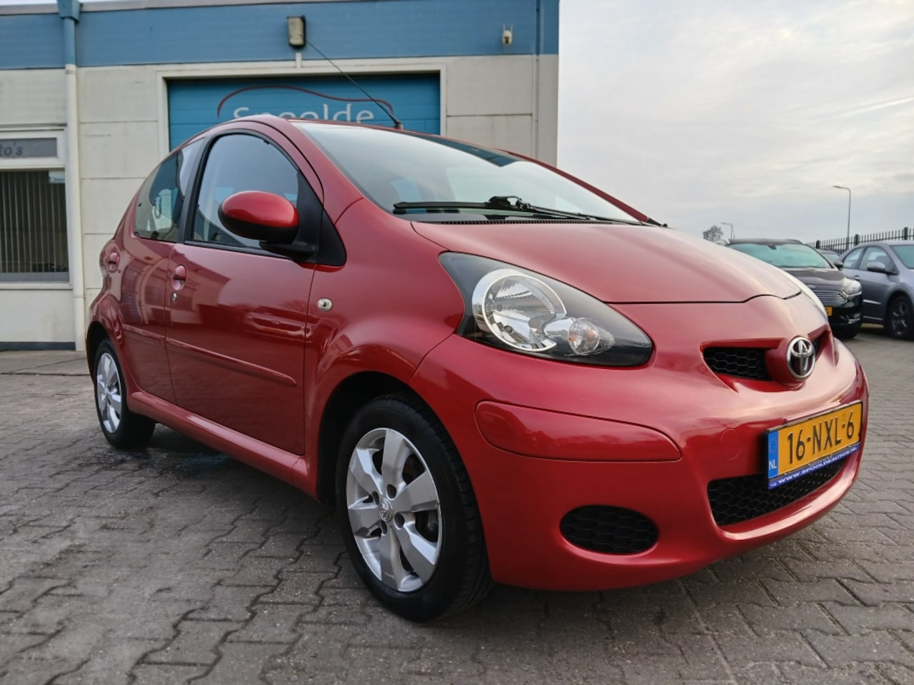 Toyota Aygo - 1.0-12V NL Auto/115.000Km Nap/Leer/Navi - AutoWereld.nl