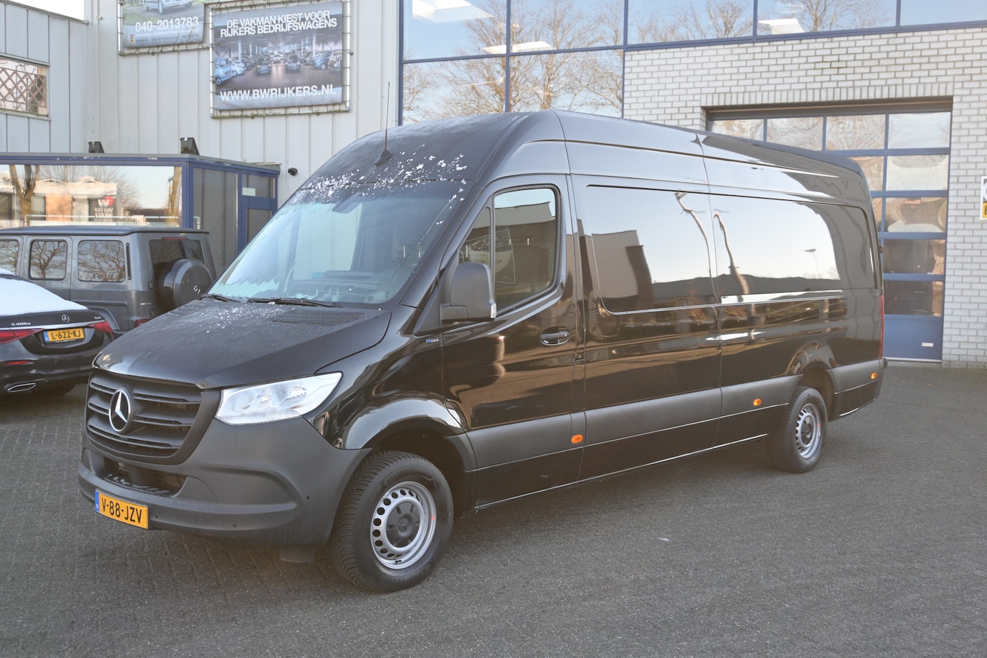 Mercedes-Benz Sprinter - 317 CDI L3H2 MBUX met camera en Apple Carplay / Android Auto - AutoWereld.nl