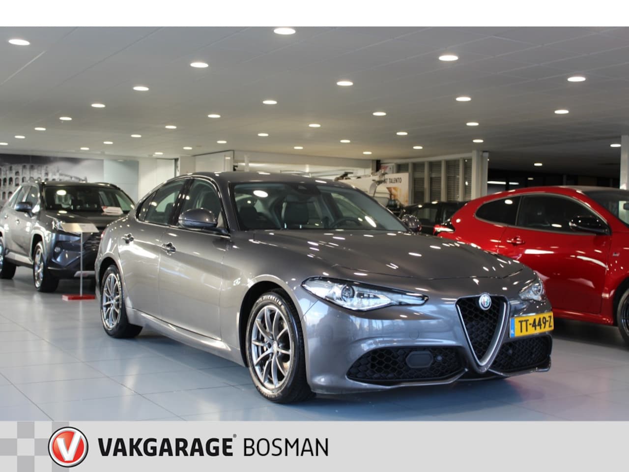 Alfa Romeo Giulia - 2.0T Super/CAMERA/CRUISE/STOEL- EN STUURVERWAMING - AutoWereld.nl