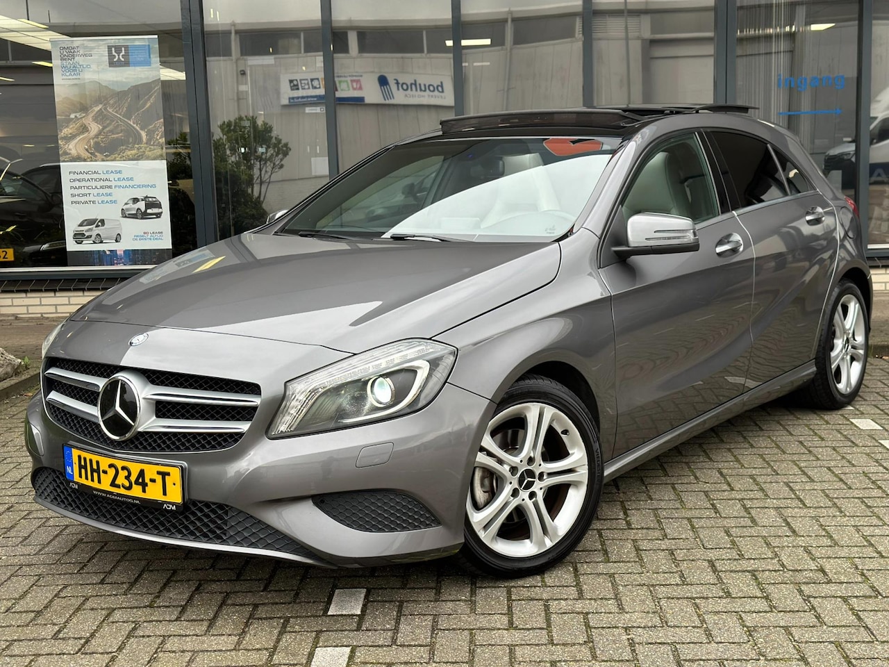 Mercedes-Benz A-klasse - 180 / PANO / XENON - AutoWereld.nl