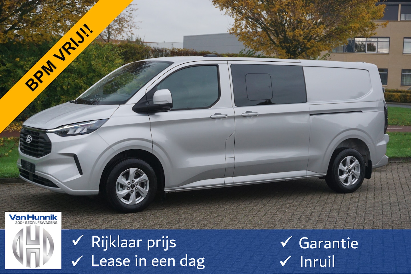 Ford Transit Custom - 300L 170PK DC Limited AUT BPM VRIJ!! Navi, ACC, 360° Cam, 16" LM, Elek. Schuifdeur!! NR. 5 - AutoWereld.nl