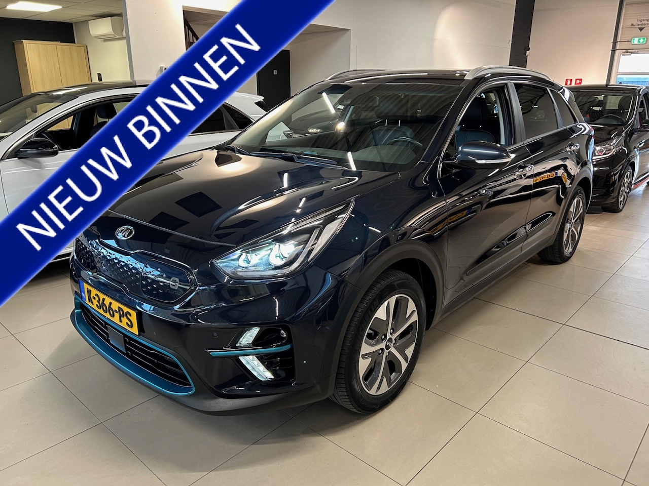 Kia e-Niro - EV ExecutiveLine 64KWh 3-fase, 1e Eig, Navi, BT, Camera, Leder, Memory Seat, Schuifdak - AutoWereld.nl