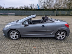 Peugeot 207 CC - 1.6 VTi Lage km stand - Ingebouwde navigatie - handsfree bellen - android auto - appleplay