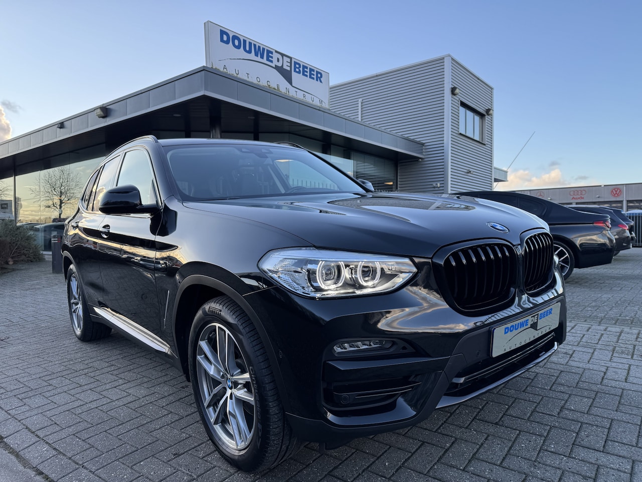 BMW X3 - xDrive20i X-line aut Trekhaak | Camera | Stoelverw. | Sfeerverlichting|DAB| LED - AutoWereld.nl