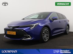 Toyota Corolla Touring Sports - 1.8 Hybrid First Edition | Navigatie | Camera | Parkeersensoren | LM velgen | Stoelverwarm