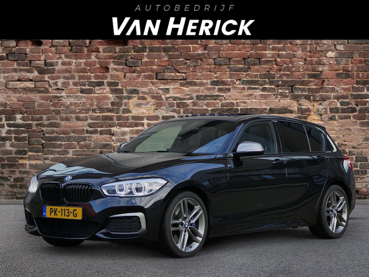 BMW 1-serie - 120i M-Sport | M-Performance Remmen | Schuif/Kantel Dak | Groot Scherm | Sport-Automaat - AutoWereld.nl