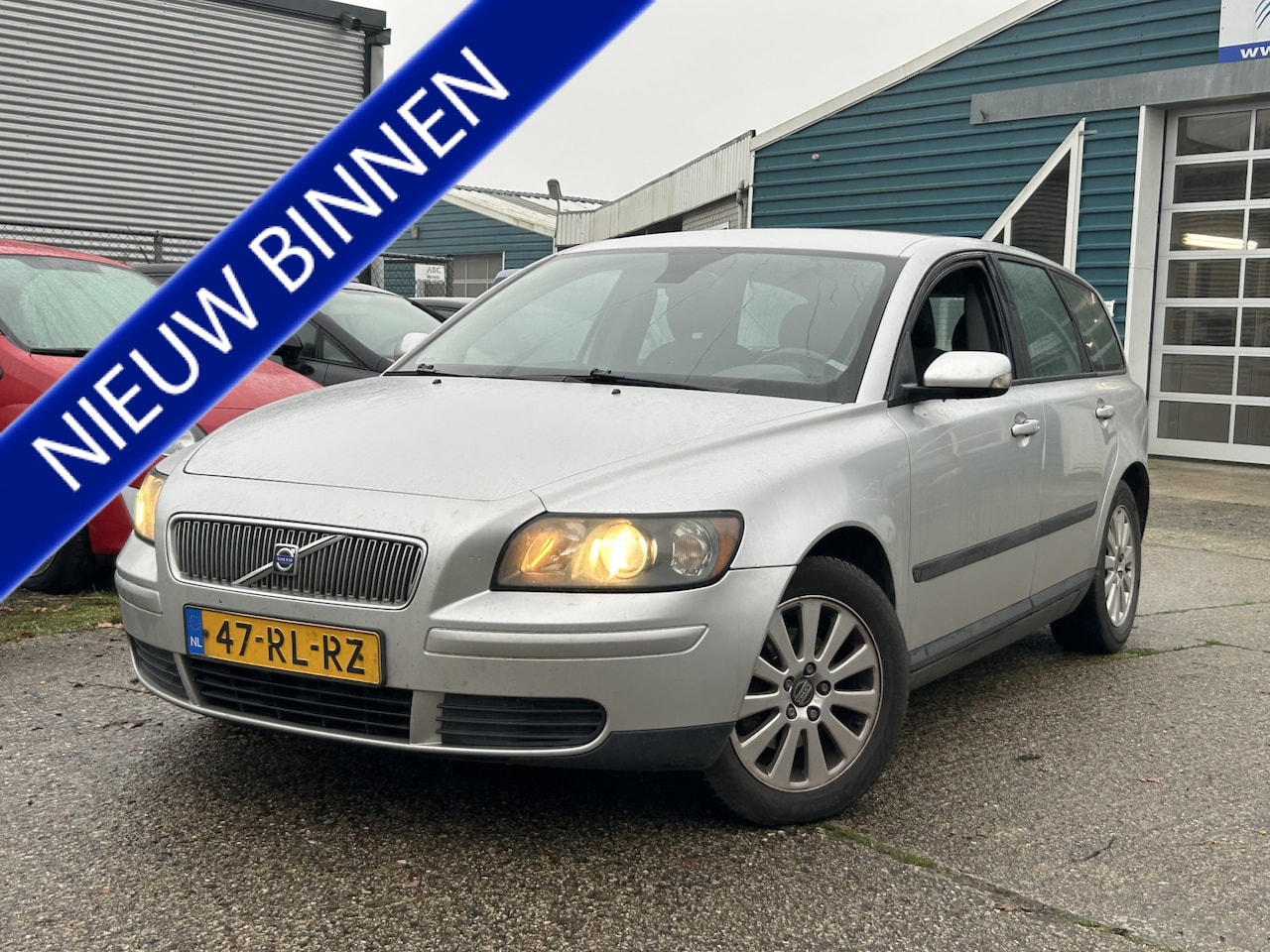 Volvo V50 - 1.6D Kinetic I ECC I LMV I Trekhaak - AutoWereld.nl