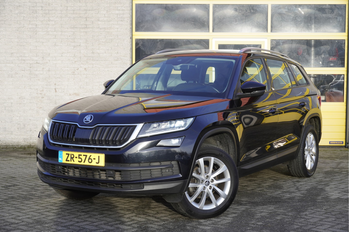 Skoda Kodiaq - 1.5 TSI 150PK! Automaat Business Edition BJ2019 Lmv 18" | Led V+A | Pdc | Navi | Trekhaak - AutoWereld.nl