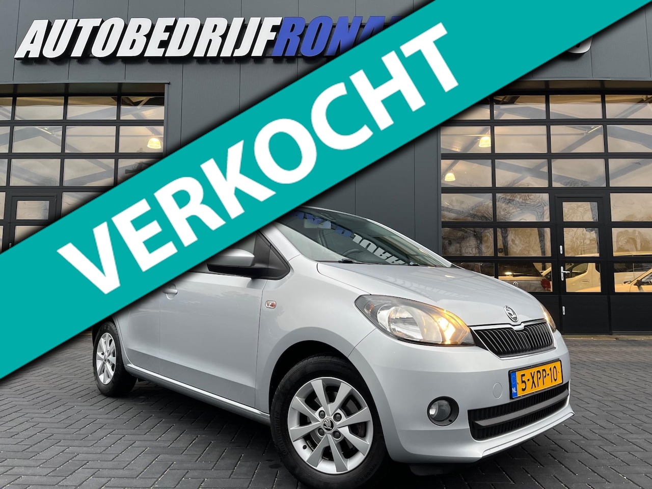 Skoda Citigo - 1.0 Greentech Drive NL.Auto/Cruise-control/Airco/Navigatie/Lichtmetalen velgen/1Ste Eigena - AutoWereld.nl