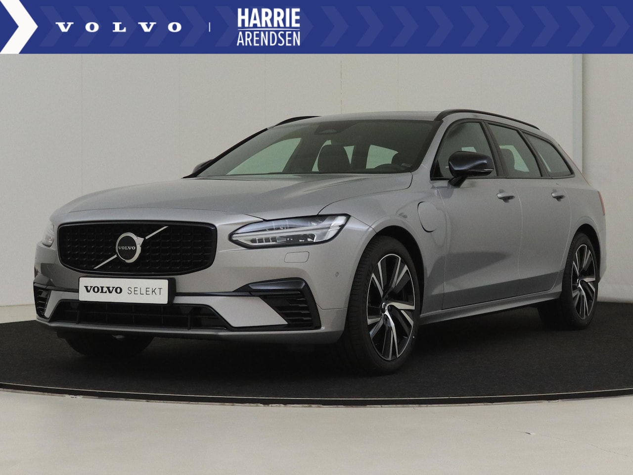 Volvo V90 - 2.0 T6 Plug-in hybrid AWD Ultimate Dark | Luchtvering | 360 camera | Sportstoelen | Bowers - AutoWereld.nl