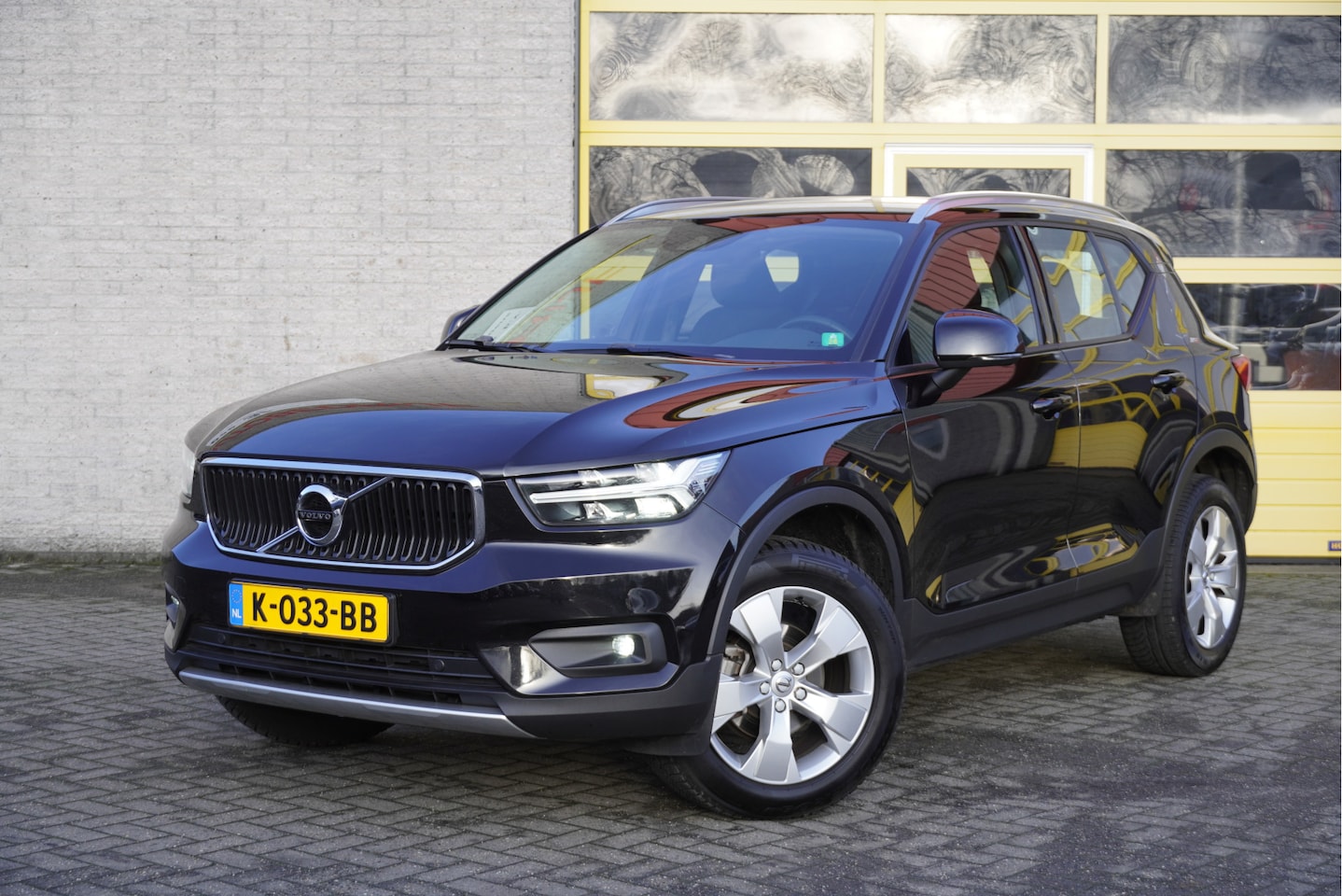 Volvo XC40 - 1.5 T2 Automaat! Business Pro BJ2020 Lmv 18" | Led V+A | Pdc | Navi | Virtual cockpit | El - AutoWereld.nl