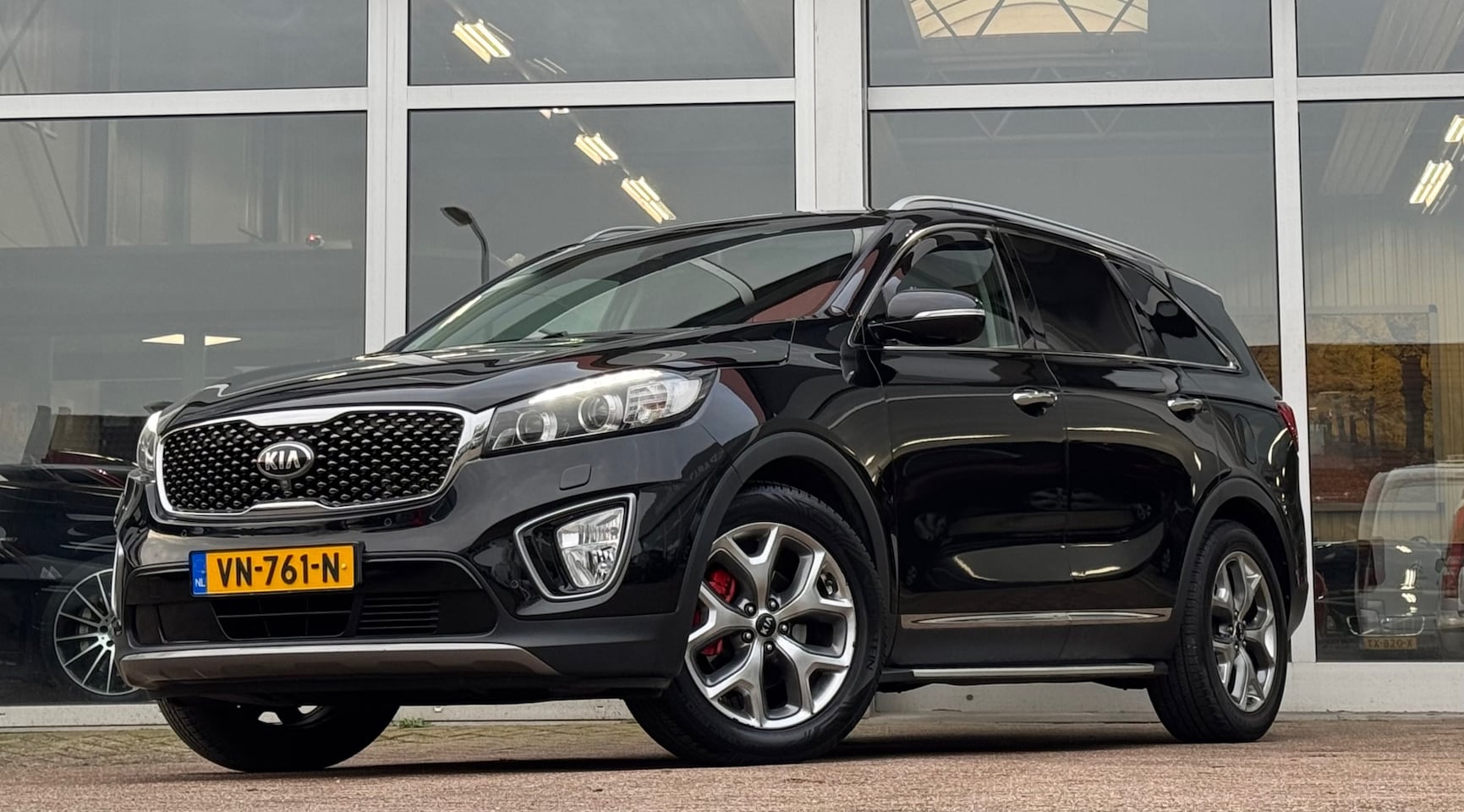 Kia Sorento - 2.2 CRDi 4WD ExecutiveLine Full options Mooi! - AutoWereld.nl