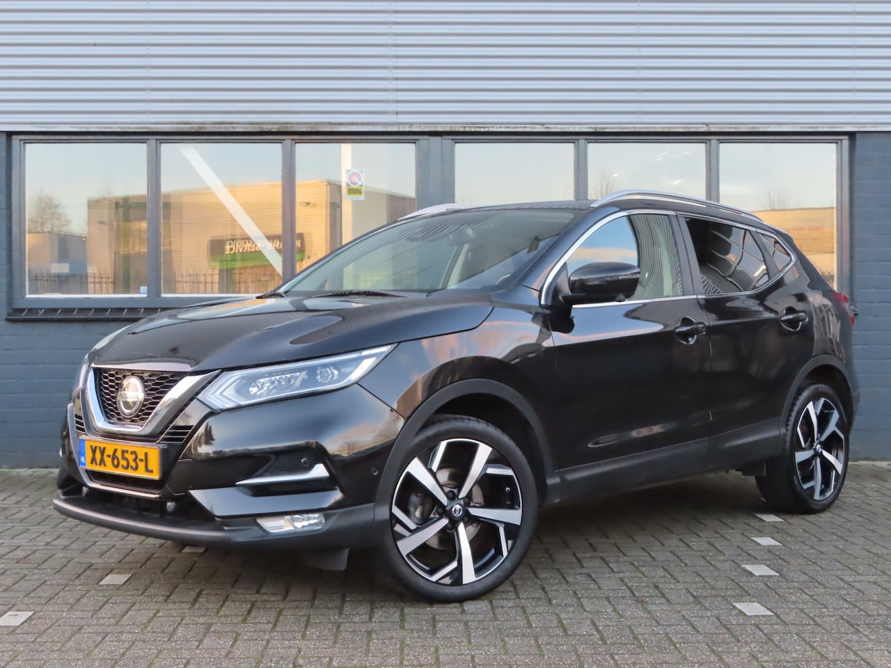 Nissan Qashqai - 1.2 Tekna + | pano dak | navi | rondomzicht camera | parkeersensoren - AutoWereld.nl