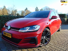 Volkswagen Golf - 2.0 TSI GTI Performance , 300PK , Panodak / Leder / Camera-Navi-Multimedia / Elec.Klep Uit