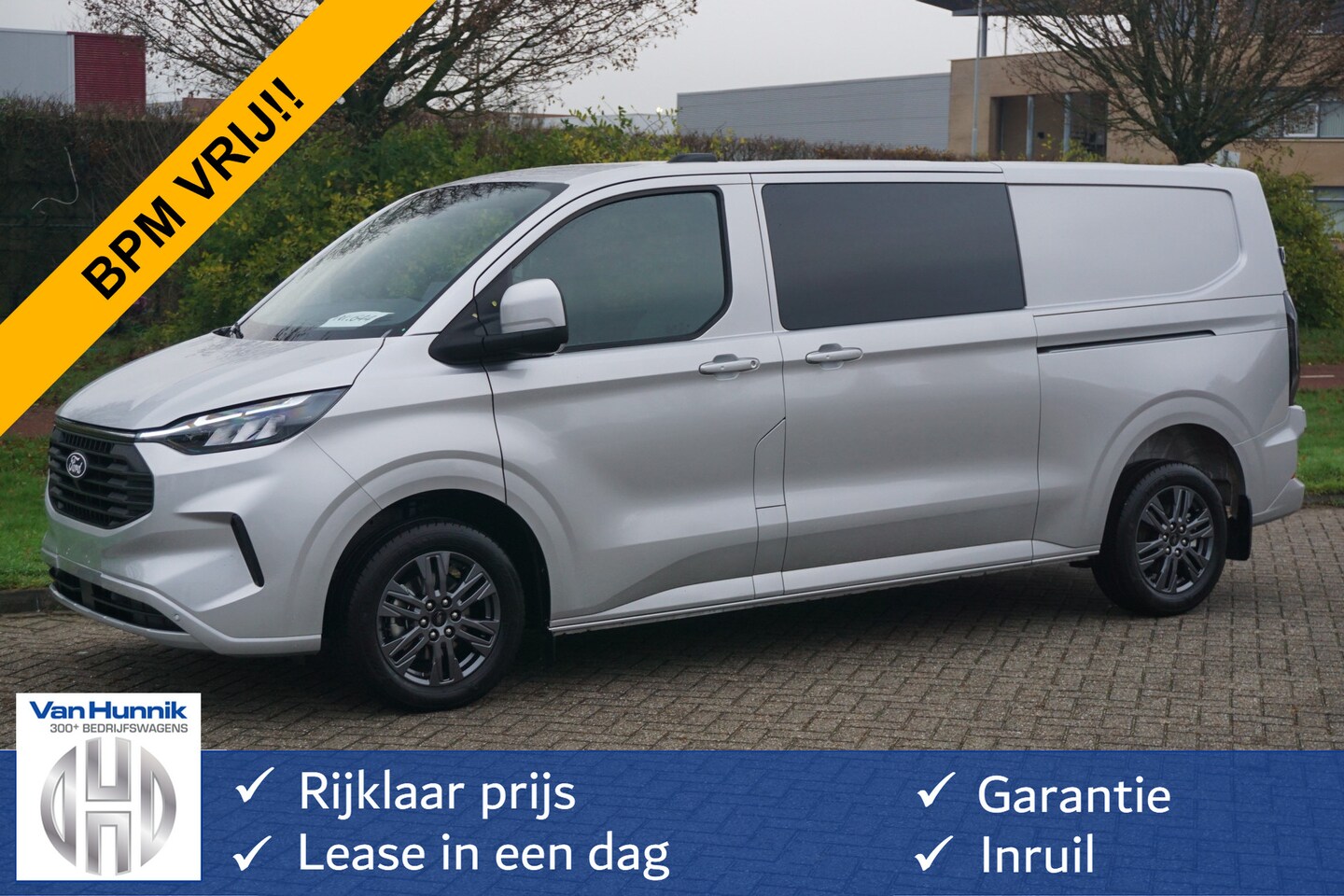 Ford Transit Custom - 320L 170PK DC Limited AUT BPM VRIJ!! Navi, ACC, Camera, 17" LM, 2x Schuifdeur!! NR. 644 - AutoWereld.nl