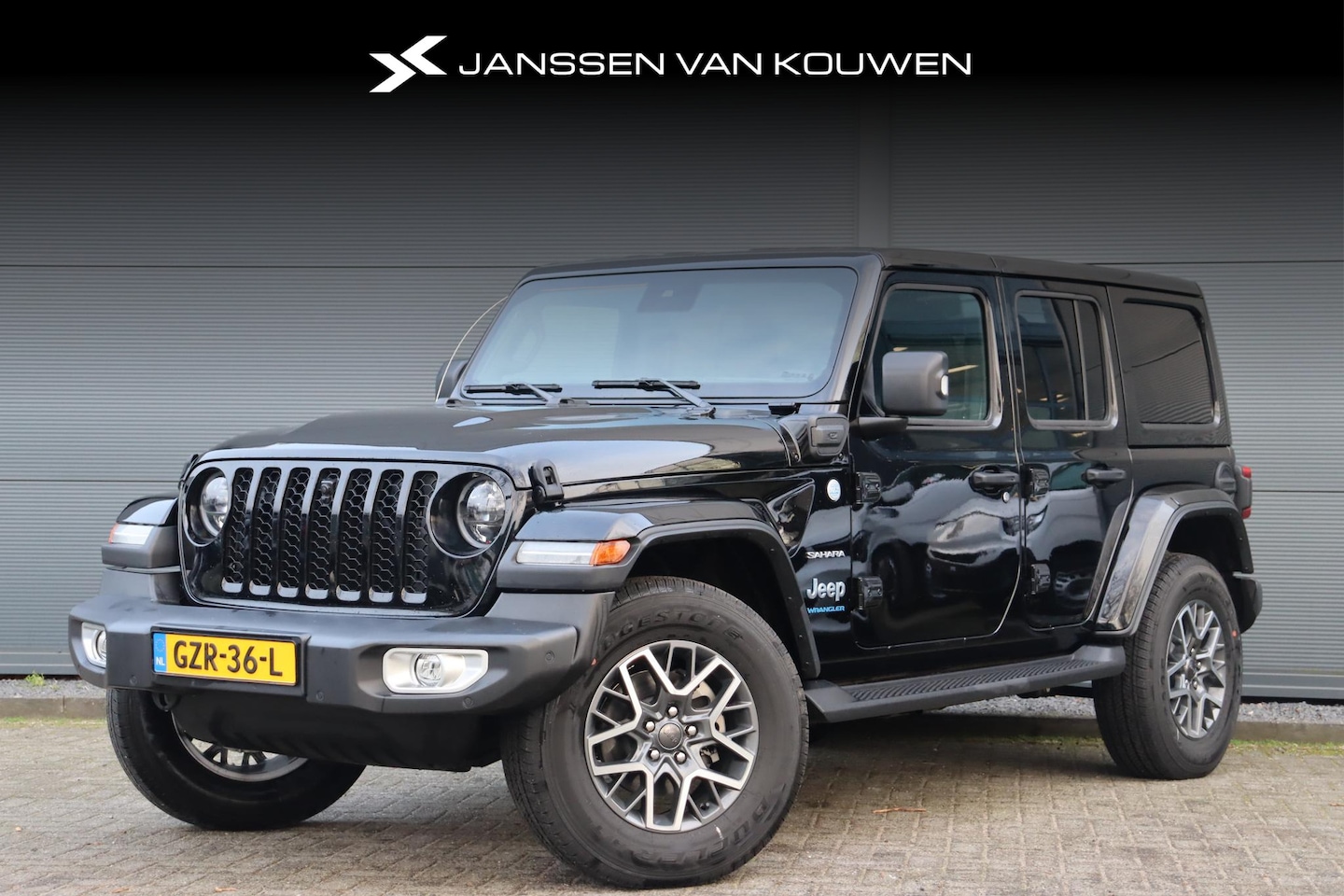 Jeep Wrangler Unlimited - 4xe 380 Sahara / Carplay / Winterpakket / Camera / - AutoWereld.nl