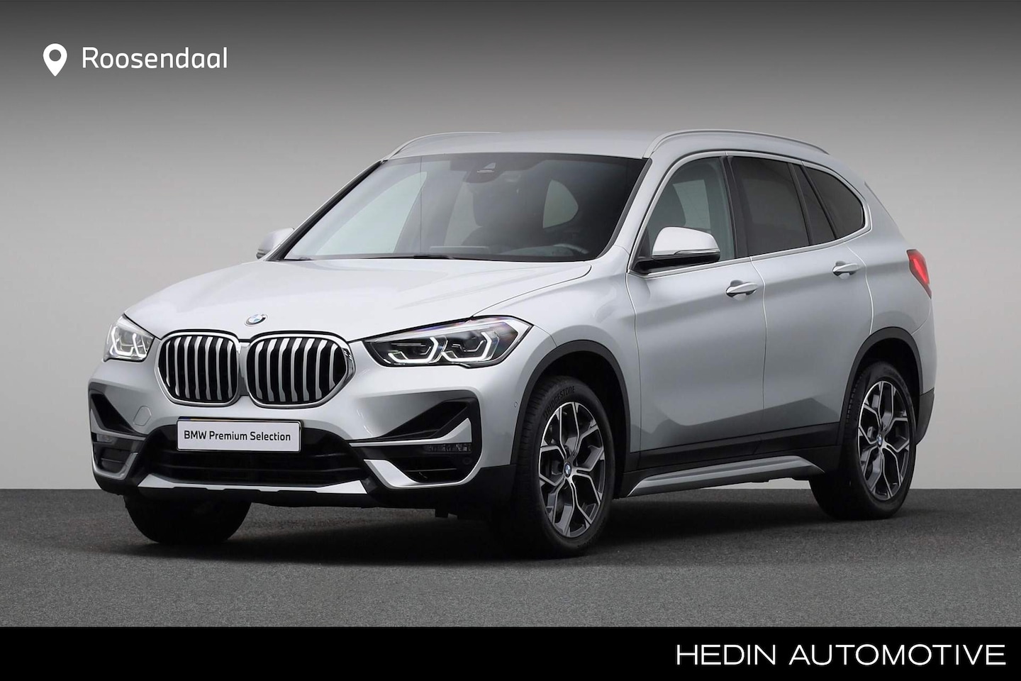 BMW X1 - sDrive20i VDL Nedcar Edition | Trekhaak | Head Up | Comfort Access | Camera | Hi-Fi | - AutoWereld.nl