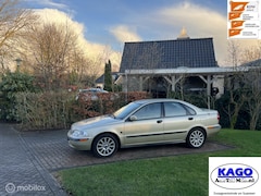 Volvo S40 - 1.8 Europa bj 2002