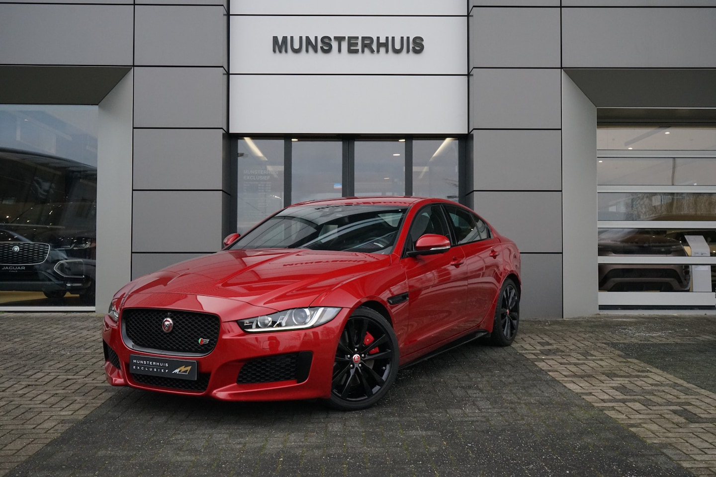 Jaguar XE - 3.0 S - Keyless entry - Voorstoelen verwarmd - - AutoWereld.nl