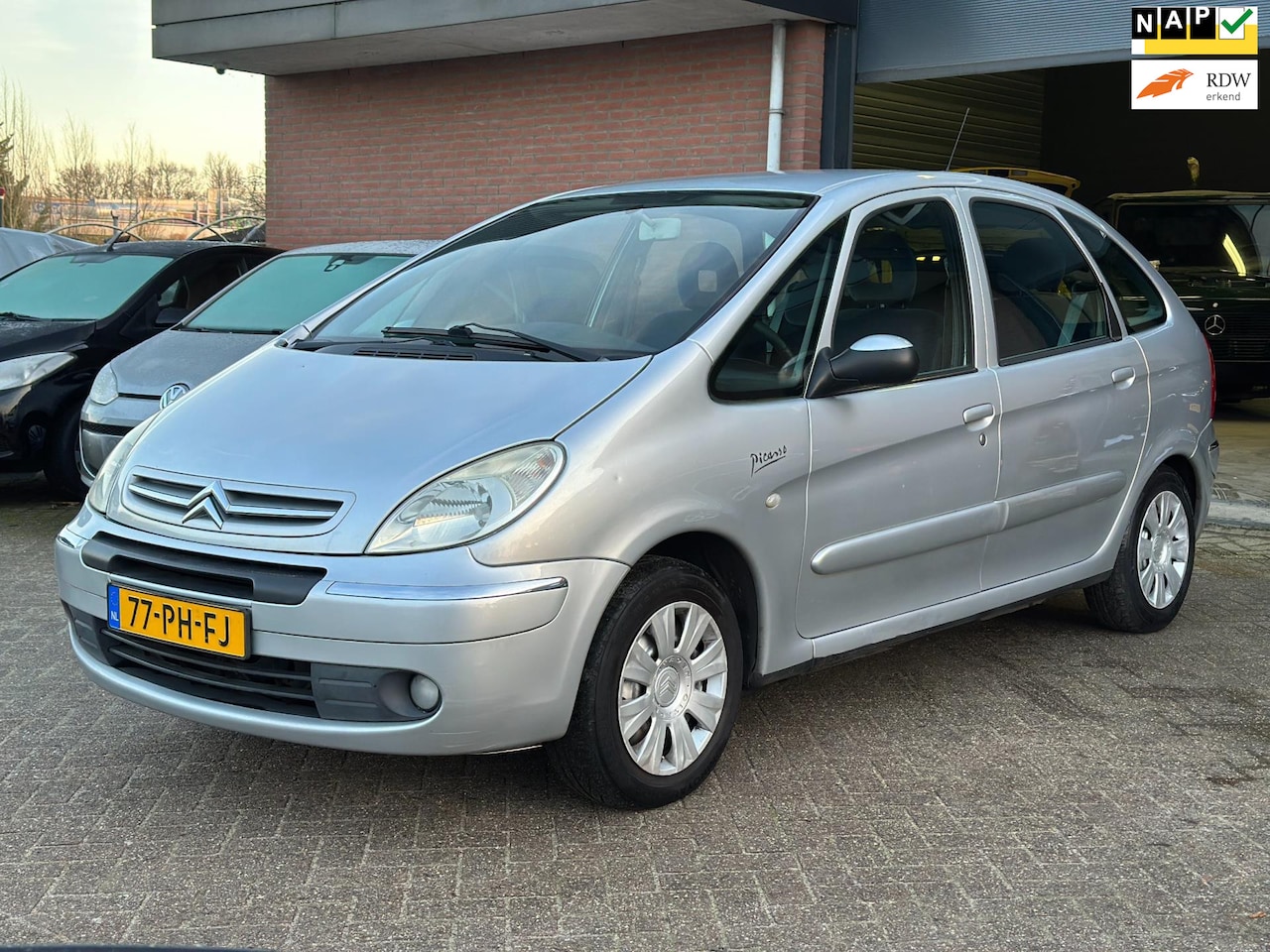 Citroën Xsara Picasso - 1.8i-16V AIRCO, APK, TREKHAAK, NAP!! - AutoWereld.nl