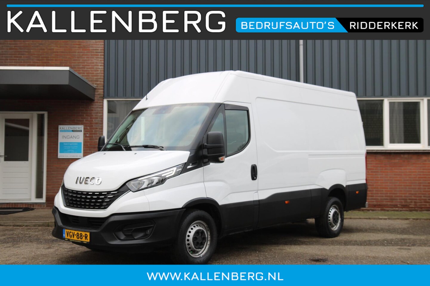 Iveco Daily - 35S14V 2.3 352 L2H2 / Automaat / 3500 trekgewicht / Trekhaak - AutoWereld.nl