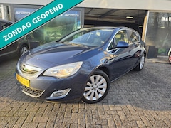 Opel Astra - 1.4 Turbo Cosmo | 2E EIGENAAR | 12MND GARANTIE | NAVI | STOELVERWARMING | LEDER |