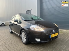 Fiat Grande Punto - 1.4i 16V Emotion CLIMA PANO PDC