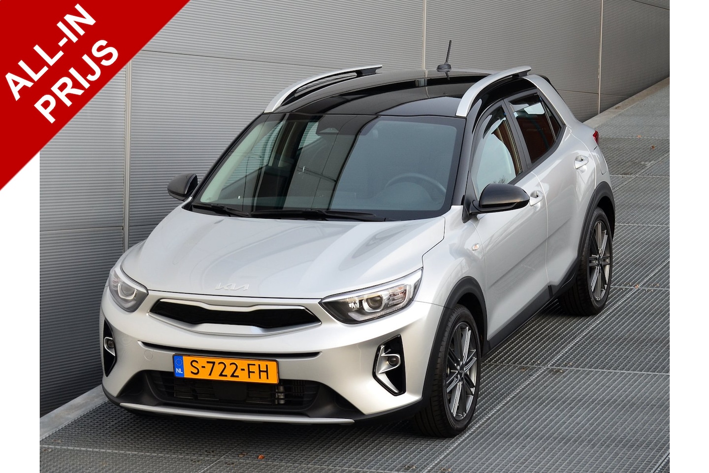 Kia Stonic - 1.0 T-GDI MHEV DYNAMIC LINE | HOGE ZIT | 17'' LICHTMETAAL | TREKHAAK | ALL IN RIJKLAARPRIJ - AutoWereld.nl