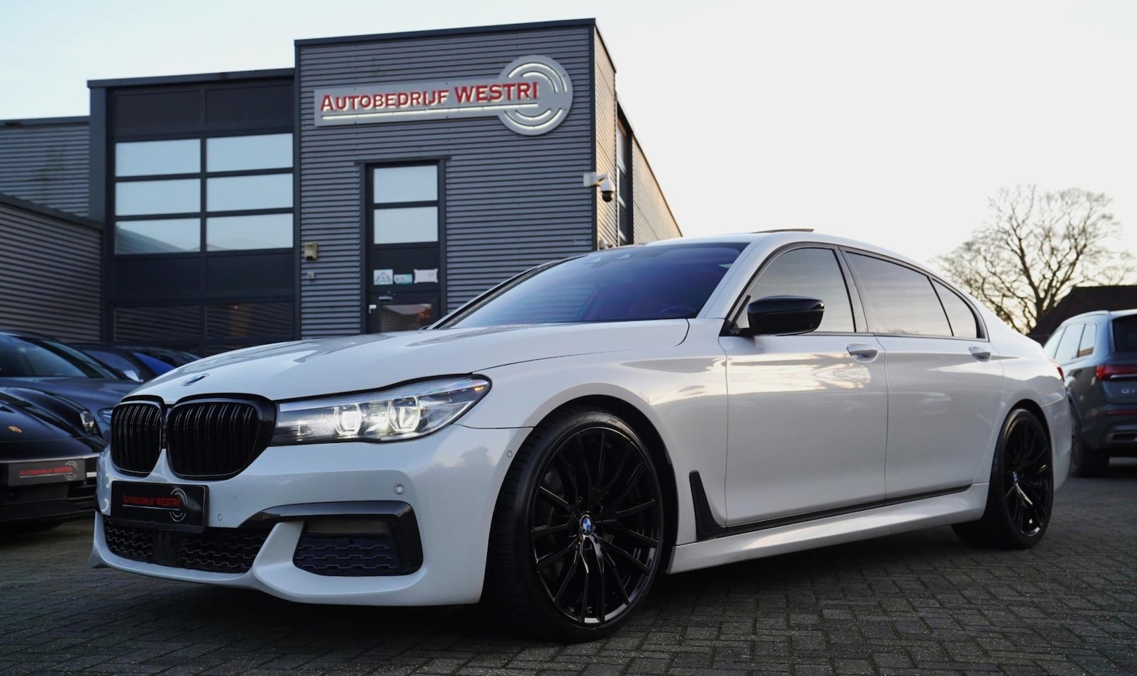 BMW 7-serie - 740Li High Executive | Panorama | Harman/Kardon | Adaptieve cruise | HuD | LED | Parelmoer - AutoWereld.nl