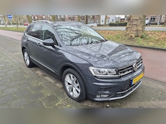 Volkswagen Tiguan - 1.4 TSI ACT Highline Zo goed als nieuw