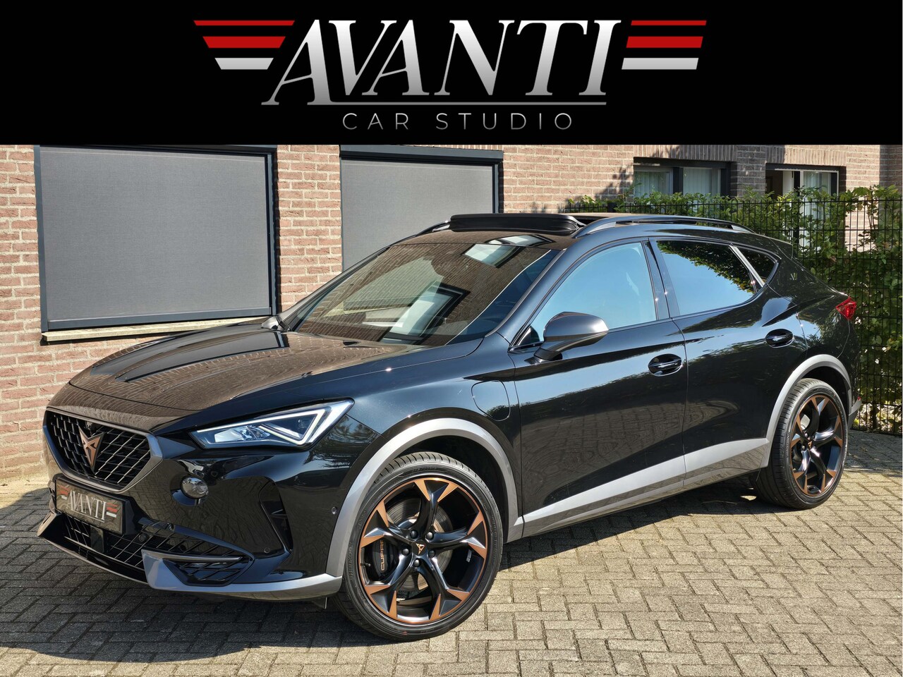 CUPRA Formentor - 1.4 e-Hybrid VZ Copper Edition PANO VIRTUAL ADAPTIVE CC LEDER STUUR STOELVERWARMING KEYLES - AutoWereld.nl