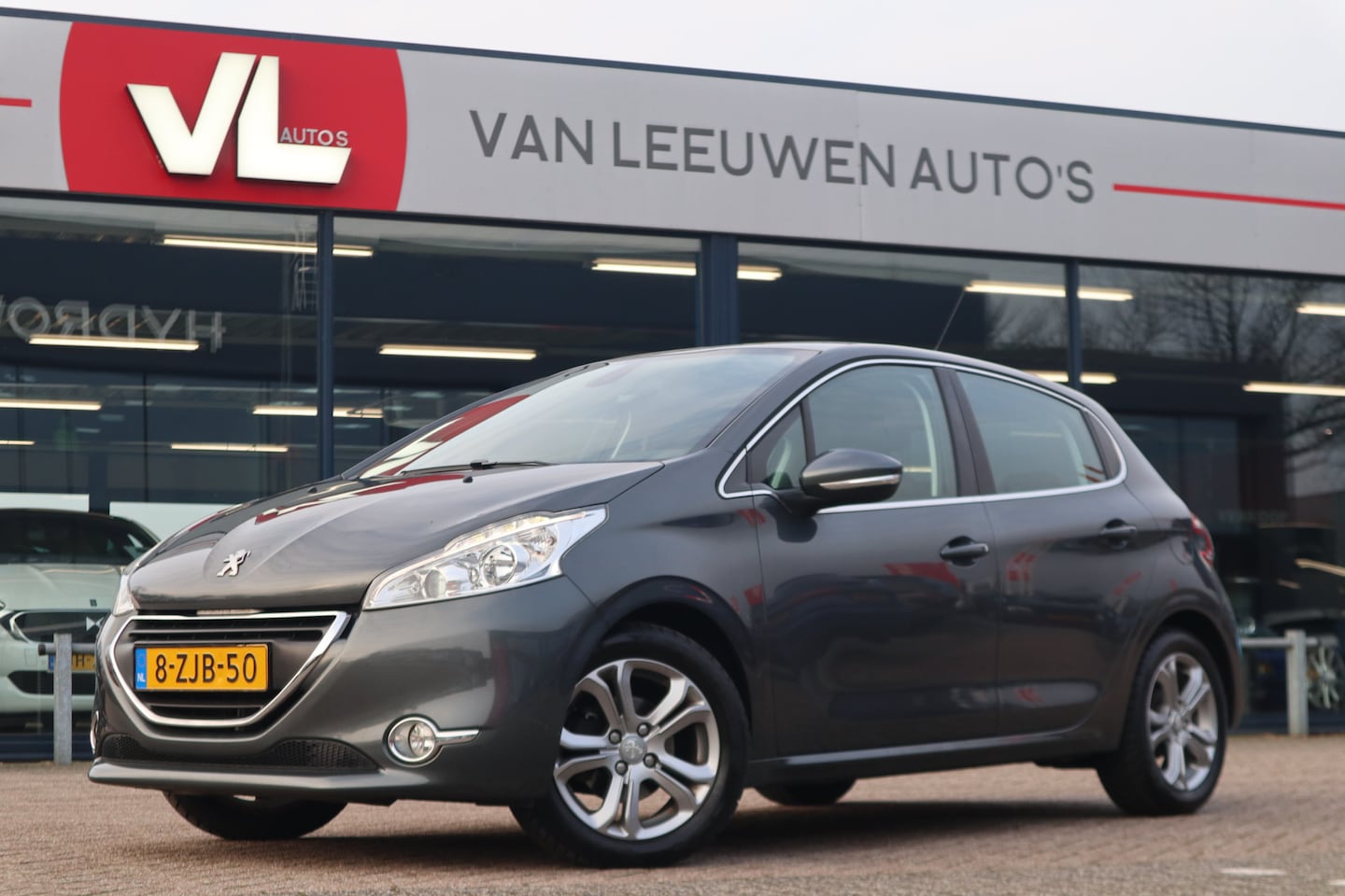 Peugeot 208 - 1.2 VTi Allure | Navi | Clima | Cruise - AutoWereld.nl