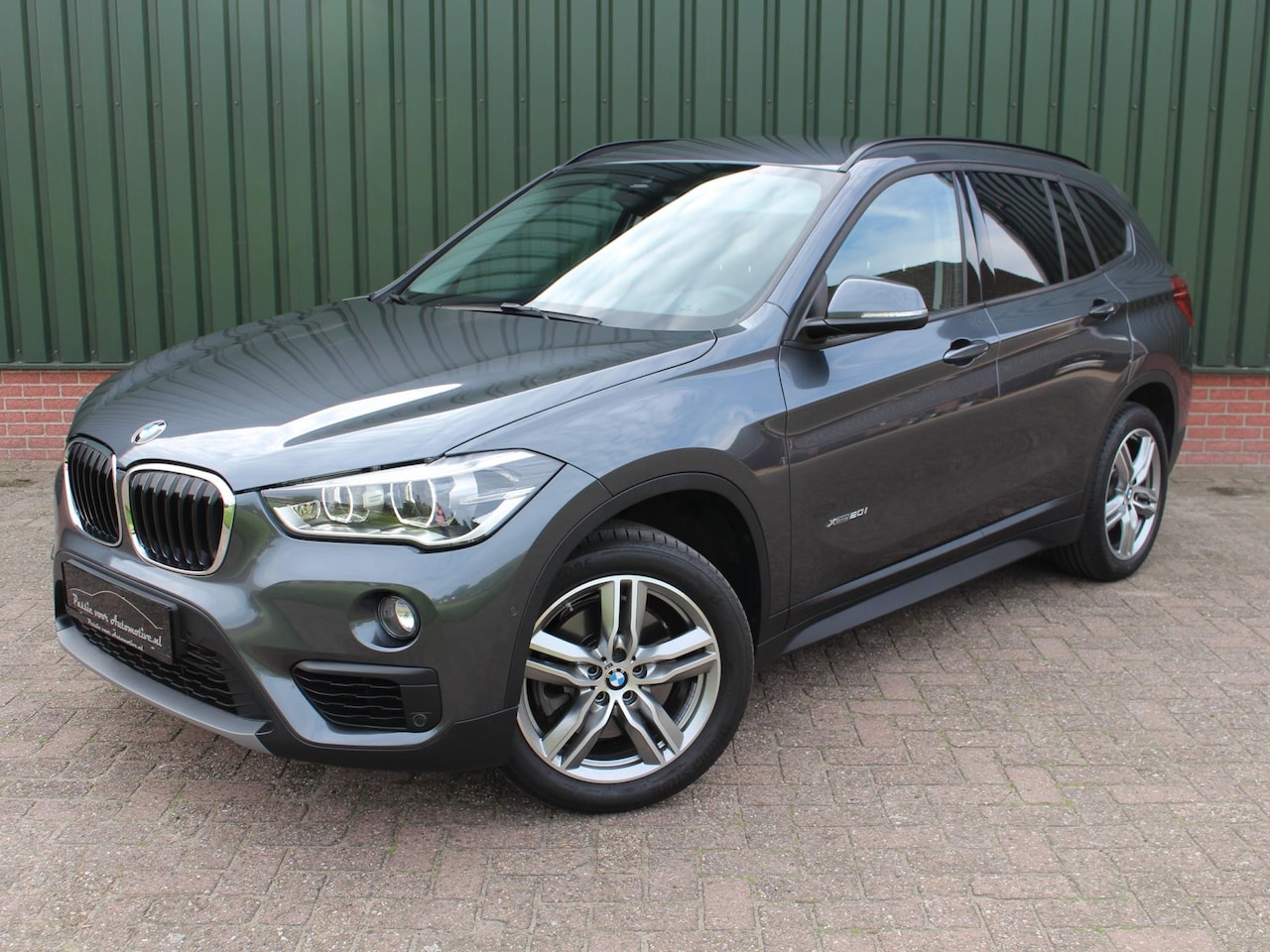 BMW X1 - XDrive20i High Executive leder camera head up - AutoWereld.nl