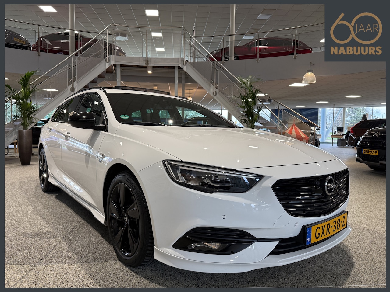 Opel Insignia Sports Tourer - 1.5 Turbo Automaat Exclusive OPC Line, Pano, Keyless - AutoWereld.nl