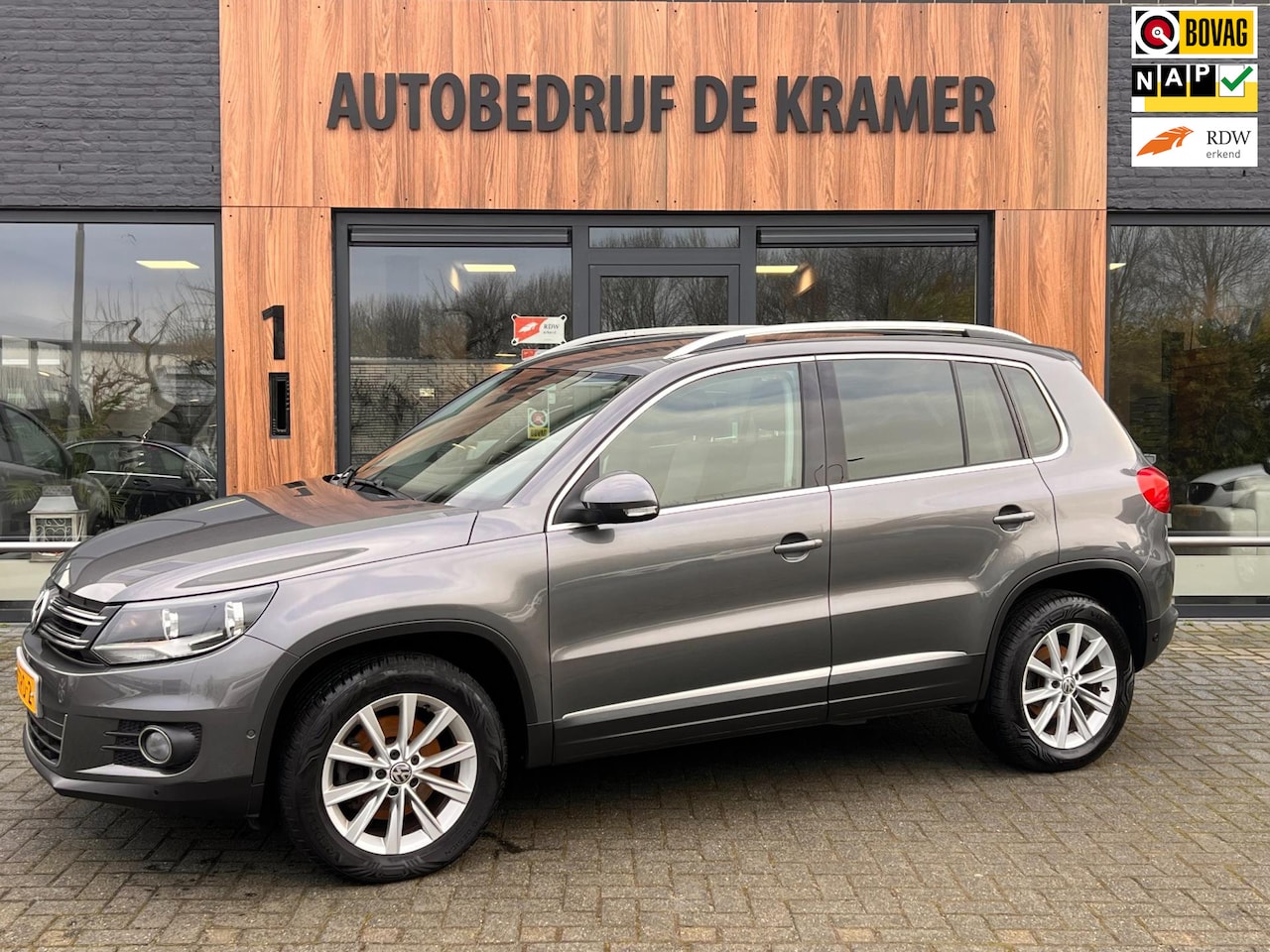 Volkswagen Tiguan - 1.4 TSI Sport&Style 4Motion - AutoWereld.nl