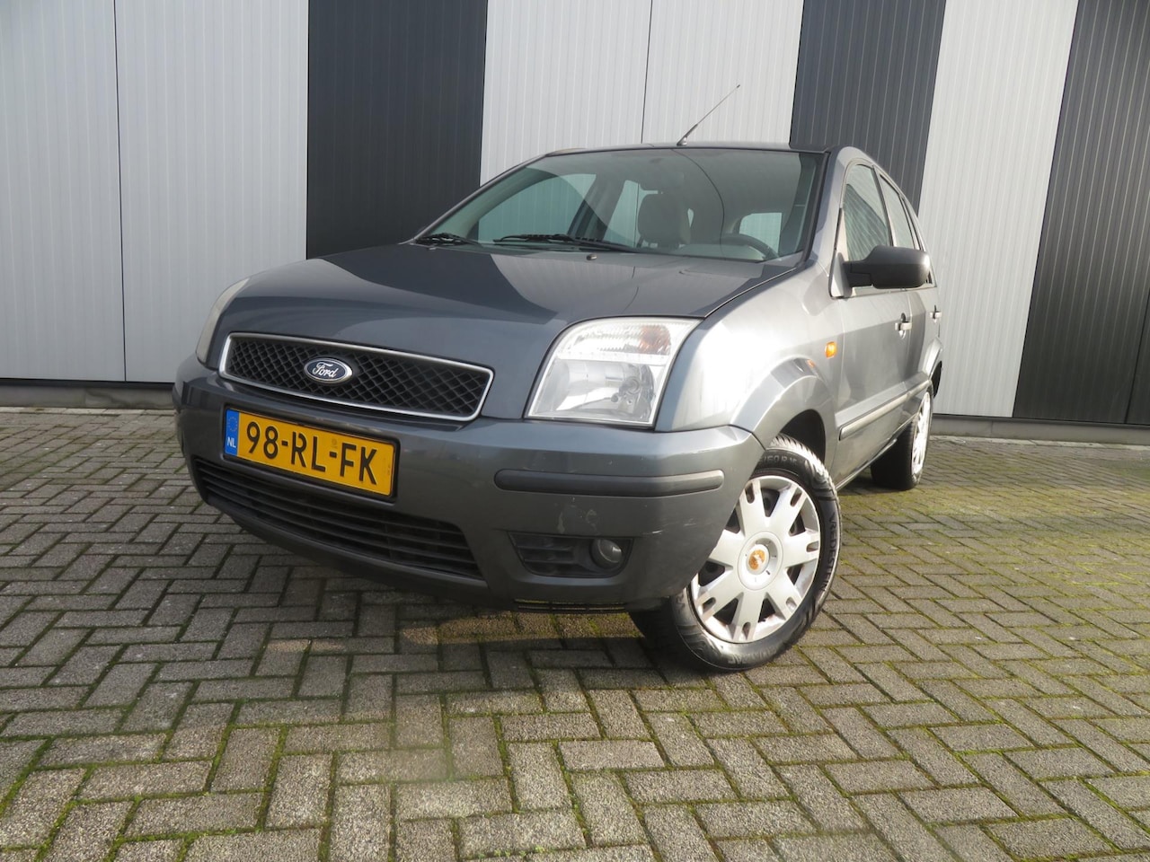 Ford Fusion - 1.4-16V Ghia 1.4-16V Ghia - AutoWereld.nl