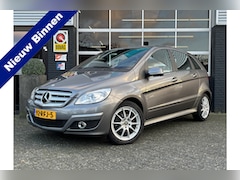 Mercedes-Benz B-klasse - 160 AUTOMAAT, NAVI, NL. AUTO, NAP