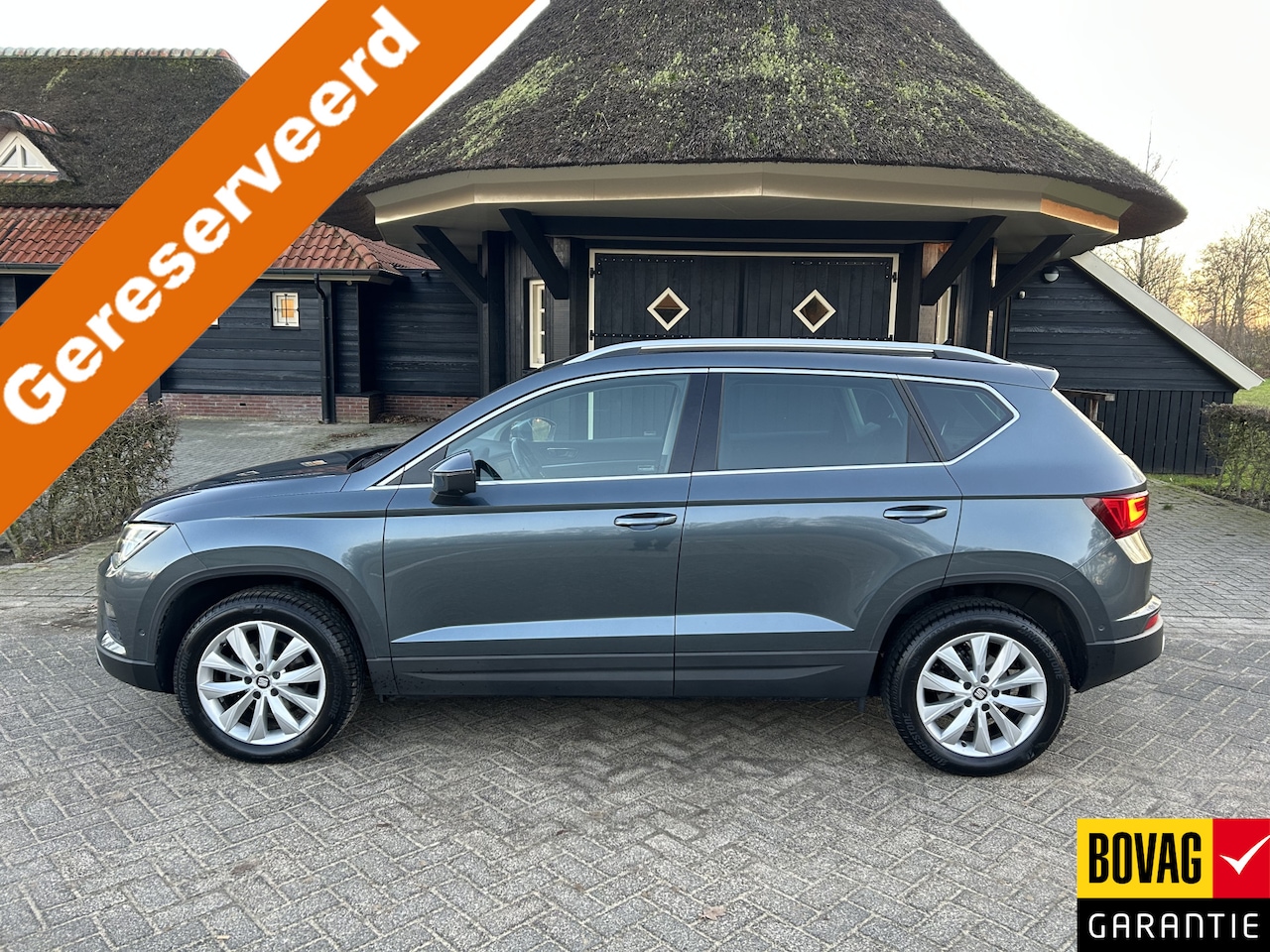 Seat Ateca - 1.0 EcoTSI Style Business Intense Camera Pdc Clima Trekhaak Navi App Nap - AutoWereld.nl