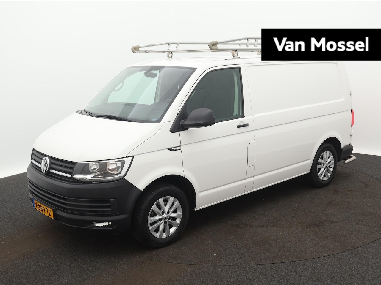 Volkswagen Transporter - 2.0 TDI L1H1 Trendline | Airco | Radio | Bluetooth | Trekhaak | Parkeerhulp voor + achter - AutoWereld.nl